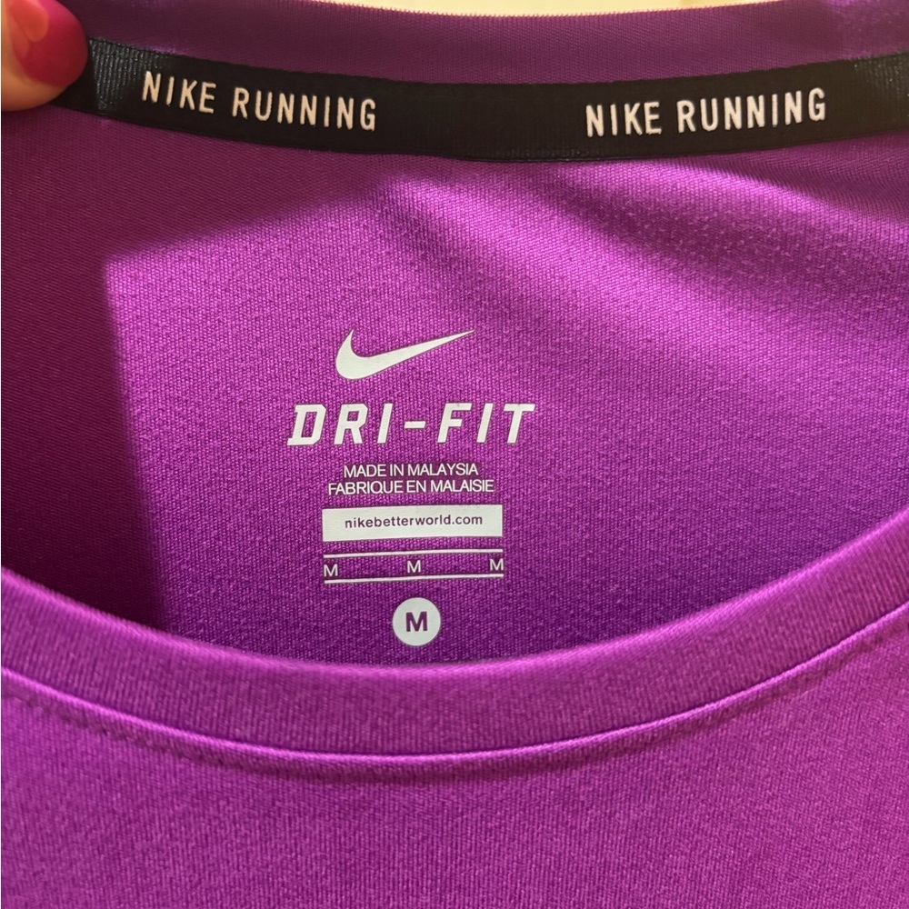 Nike Purple Fitted Short Sleeve dri-fit T-Shirt - Picture 3 of 4